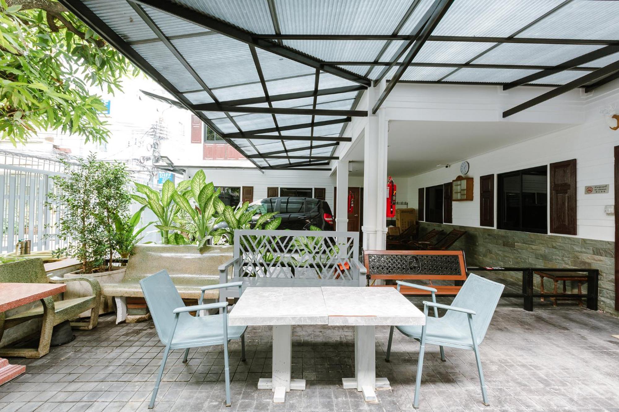 Diff Hostel Bangkok Eksteriør billede