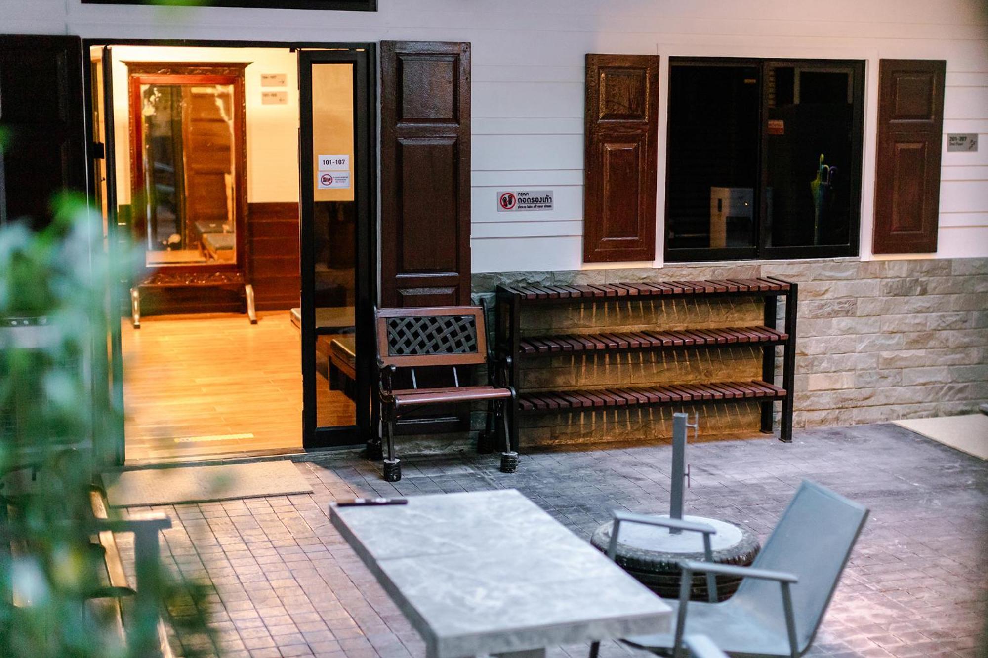 Diff Hostel Bangkok Eksteriør billede