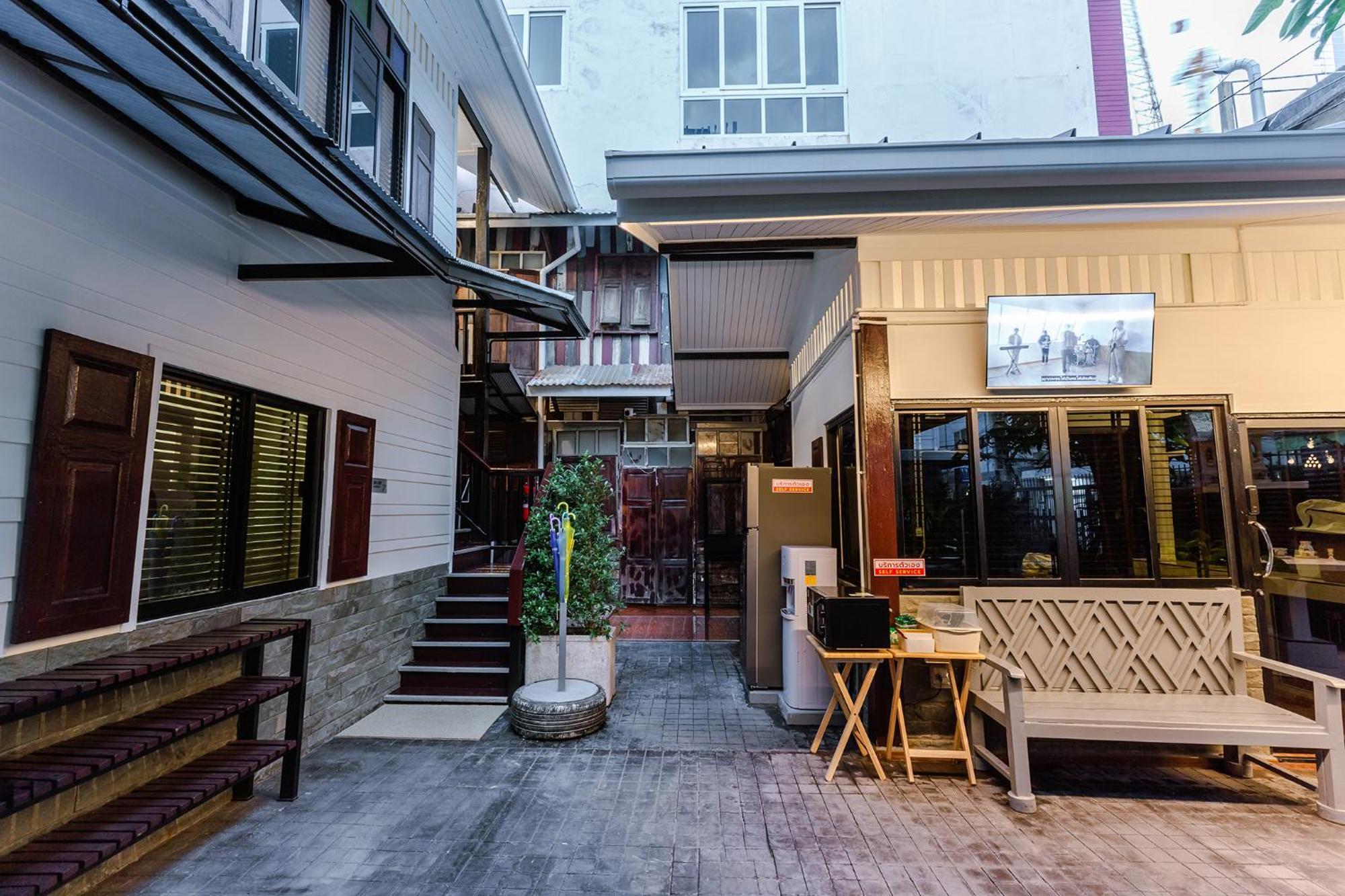 Diff Hostel Bangkok Eksteriør billede